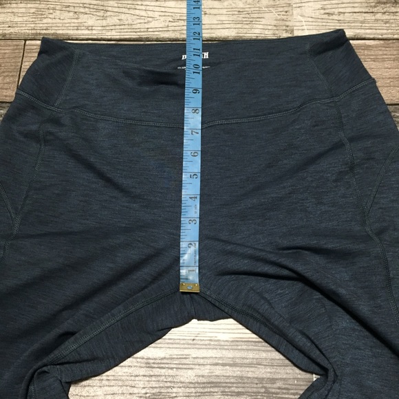 Duluth Trading Cargo Stretch Pants Women’s Sx31 Blue Zip Pockets Performance - Picture 3 of 9